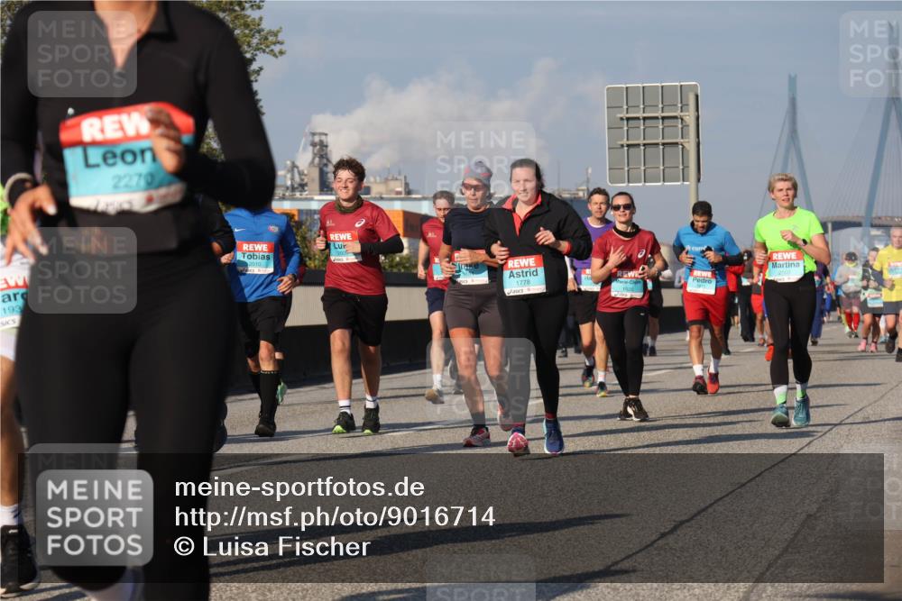 03.10.2025 - Köhlbrandbrückenlauf Luisa Fischer http://msf.ph/oto/9016714 03.10.2025 11:02:33 Position 3 193, 2270, 2005, 2010, 1778, 1920 meine-sportfotos.de