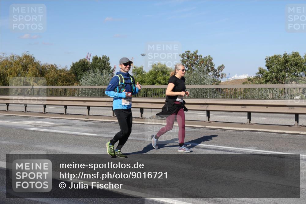 03.10.2025 - Köhlbrandbrückenlauf Julia Fischer http://msf.ph/oto/9016721 03.10.2025 13:19:54 Position 3  meine-sportfotos.de