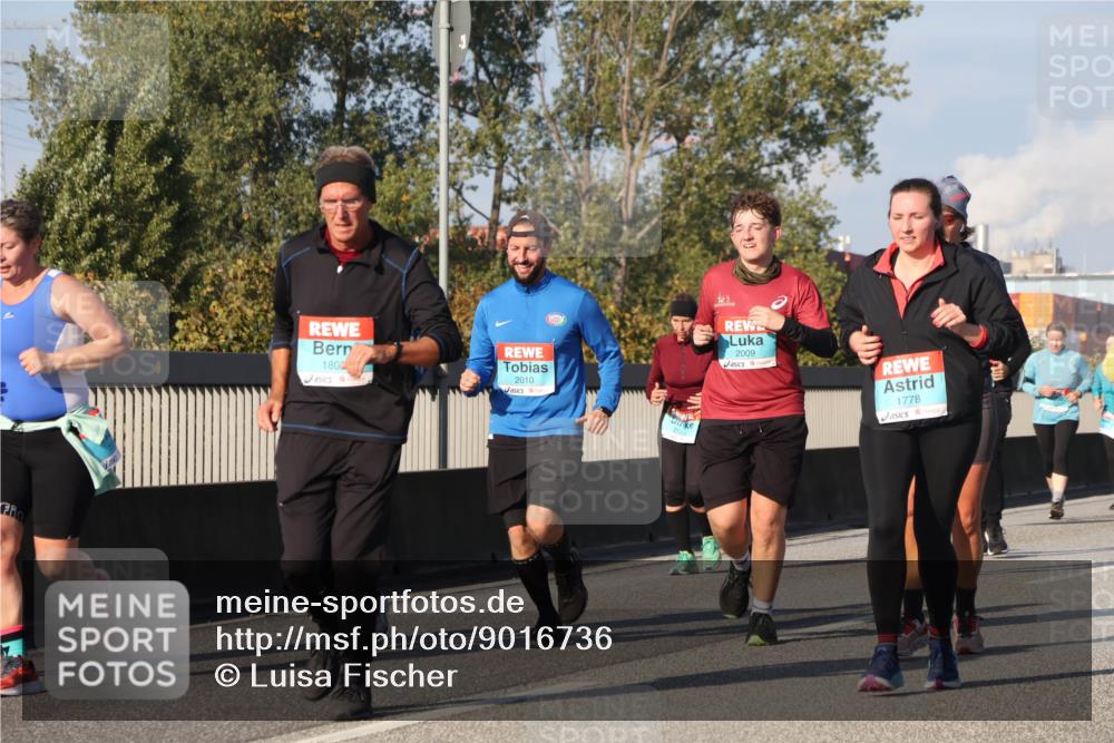 03.10.2025 - Köhlbrandbrückenlauf Luisa Fischer http://msf.ph/oto/9016736 03.10.2025 11:02:35 Position 3 1802, 2010, 2009, 1778 meine-sportfotos.de