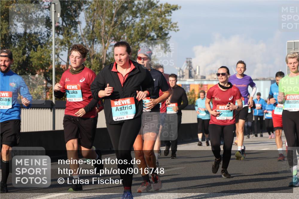 03.10.2025 - Köhlbrandbrückenlauf Luisa Fischer http://msf.ph/oto/9016748 03.10.2025 11:02:36 Position 3 010, 2009, 1778, 1920, 2502 meine-sportfotos.de