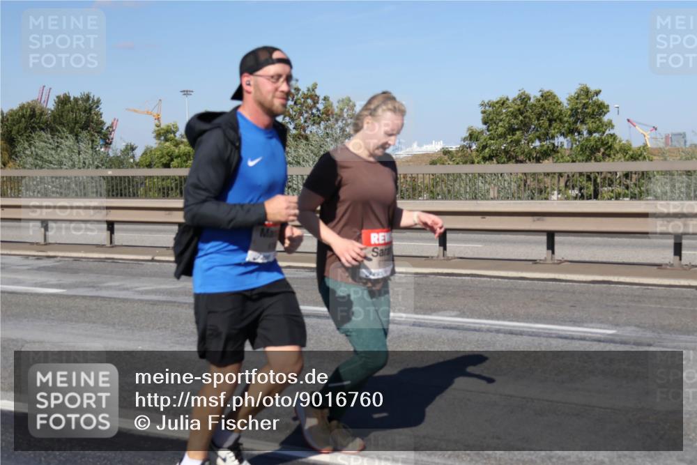 03.10.2025 - Köhlbrandbrückenlauf Julia Fischer http://msf.ph/oto/9016760 03.10.2025 13:20:11 Position 3  meine-sportfotos.de
