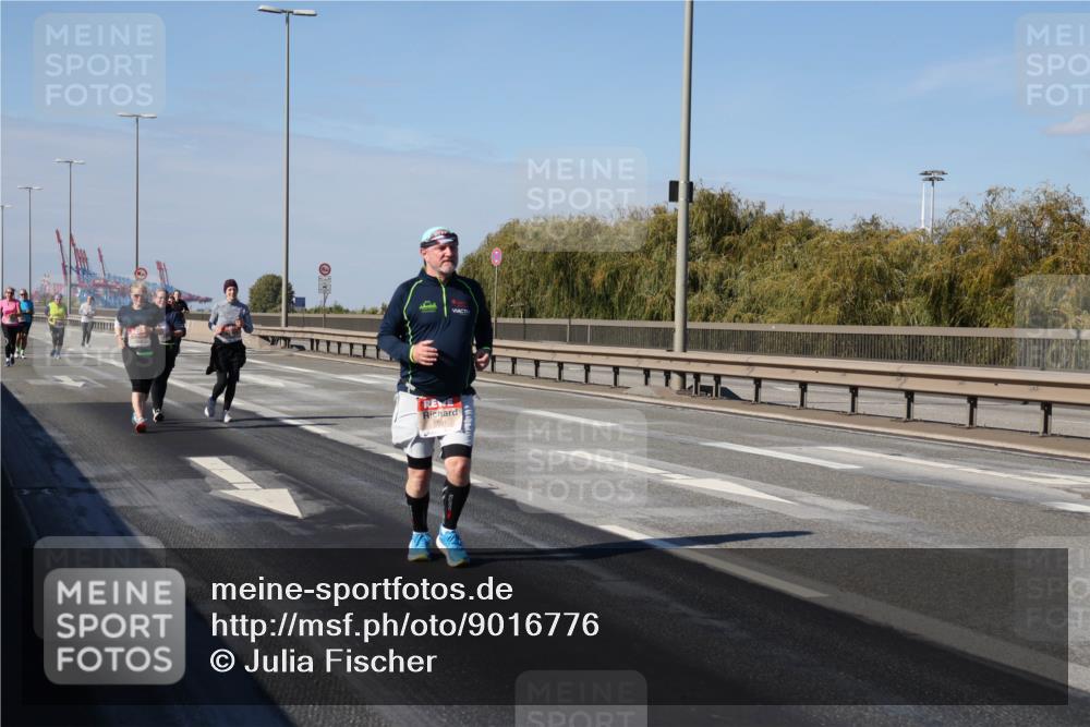 03.10.2025 - Köhlbrandbrückenlauf Julia Fischer http://msf.ph/oto/9016776 03.10.2025 13:20:14 Position 3  meine-sportfotos.de