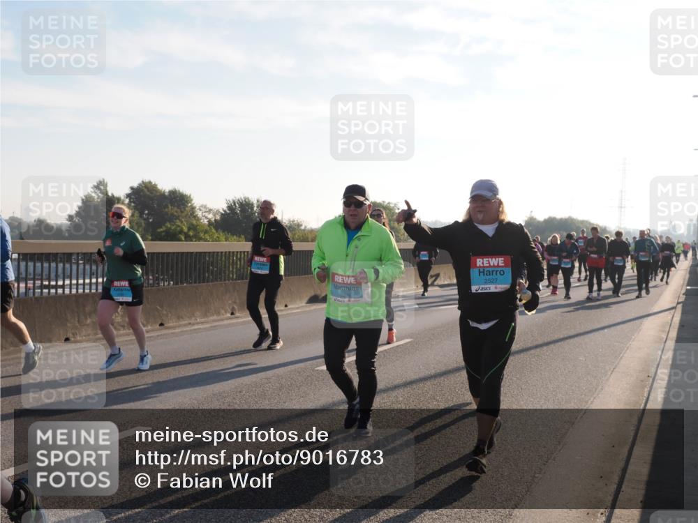 03.10.2025 - Köhlbrandbrückenlauf Fabian Wolf http://msf.ph/oto/9016783 03.10.2025 09:26:19 Position 3 3396, 2527 meine-sportfotos.de