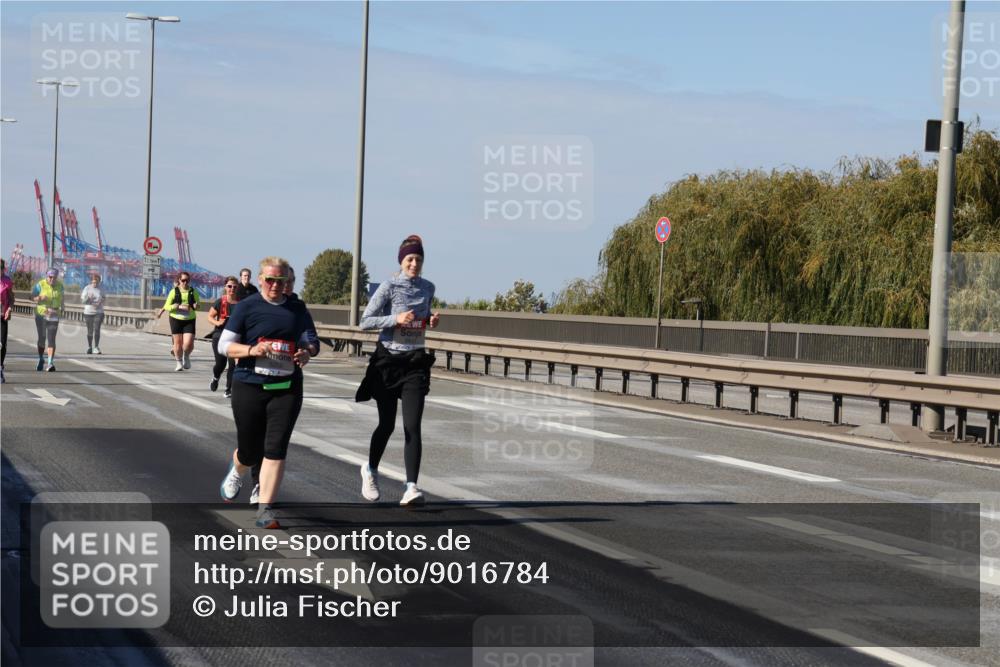 03.10.2025 - Köhlbrandbrückenlauf Julia Fischer http://msf.ph/oto/9016784 03.10.2025 13:20:16 Position 3 12, 5, 1 meine-sportfotos.de