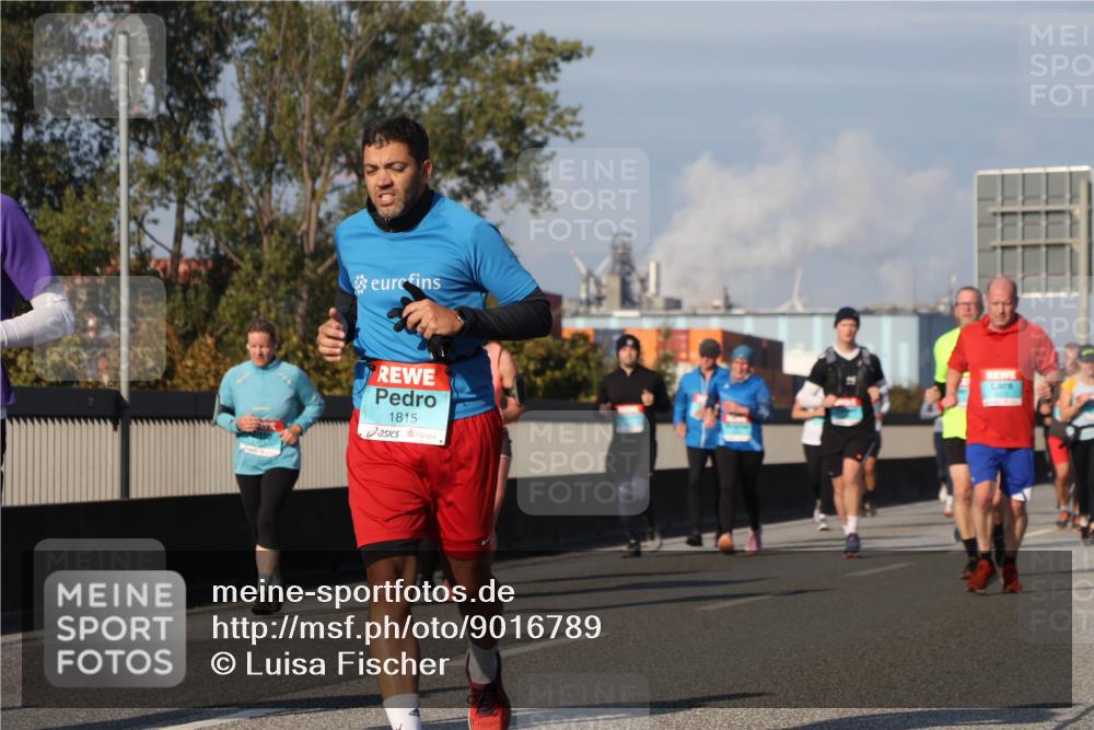 03.10.2025 - Köhlbrandbrückenlauf Luisa Fischer http://msf.ph/oto/9016789 03.10.2025 11:02:40 Position 3 1815 meine-sportfotos.de