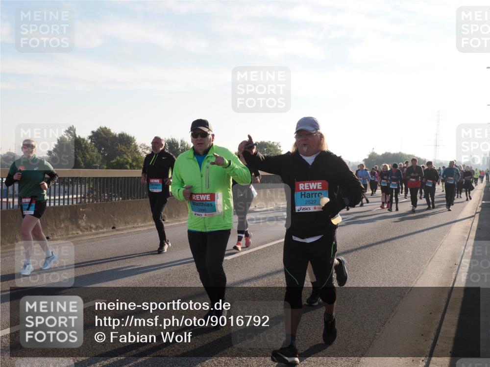 03.10.2025 - Köhlbrandbrückenlauf Fabian Wolf http://msf.ph/oto/9016792 03.10.2025 09:26:19 Position 3 3396, 2527 meine-sportfotos.de