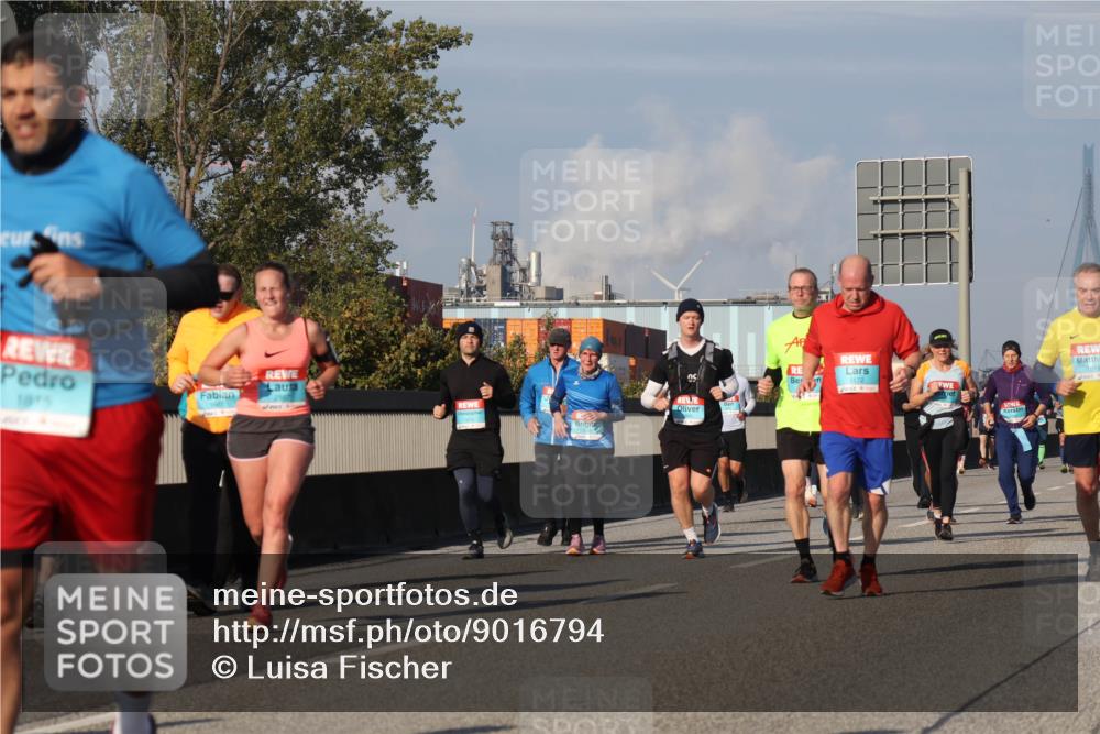 03.10.2025 - Köhlbrandbrückenlauf Luisa Fischer http://msf.ph/oto/9016794 03.10.2025 11:02:41 Position 3 3172, 1619 meine-sportfotos.de