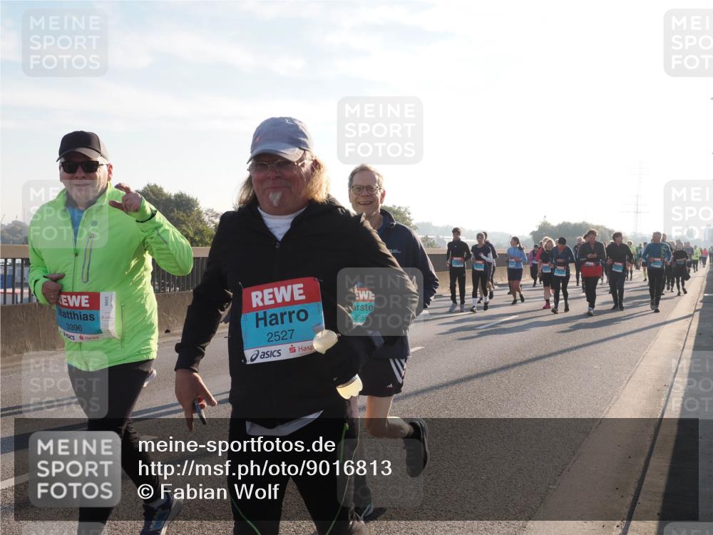 03.10.2025 - Köhlbrandbrückenlauf Fabian Wolf http://msf.ph/oto/9016813 03.10.2025 09:26:20 Position 3 3396, 2527, 2259 meine-sportfotos.de