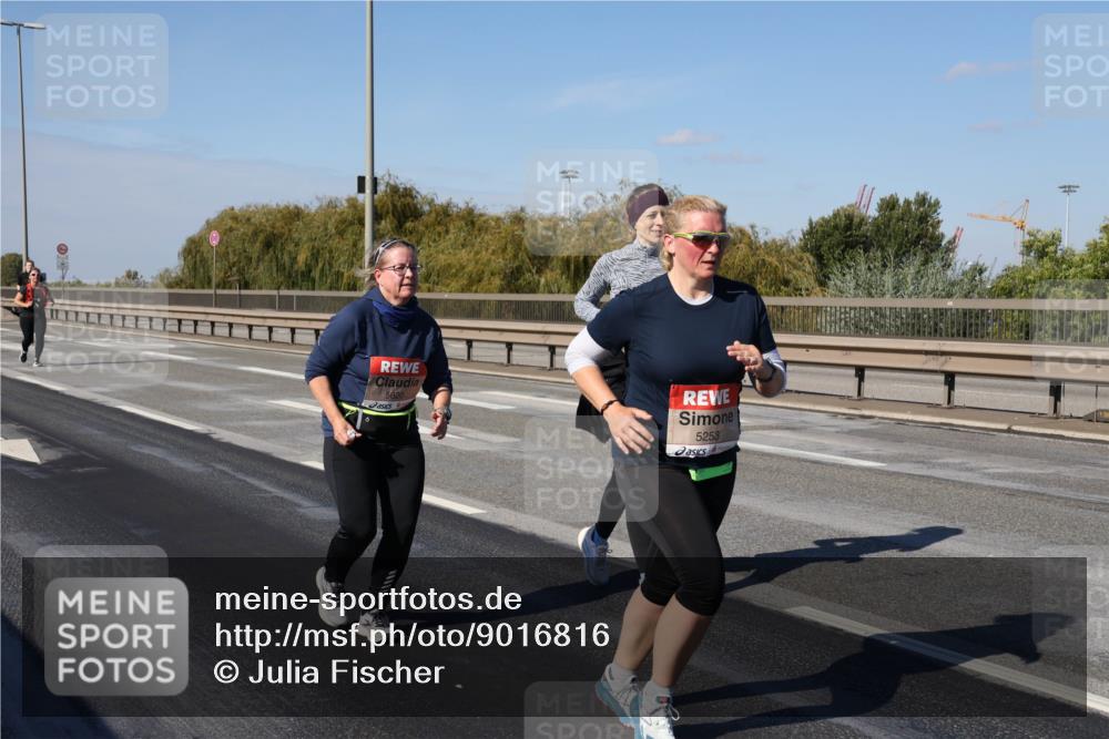 03.10.2025 - Köhlbrandbrückenlauf Julia Fischer http://msf.ph/oto/9016816 03.10.2025 13:20:21 Position 3 5620, 5253 meine-sportfotos.de
