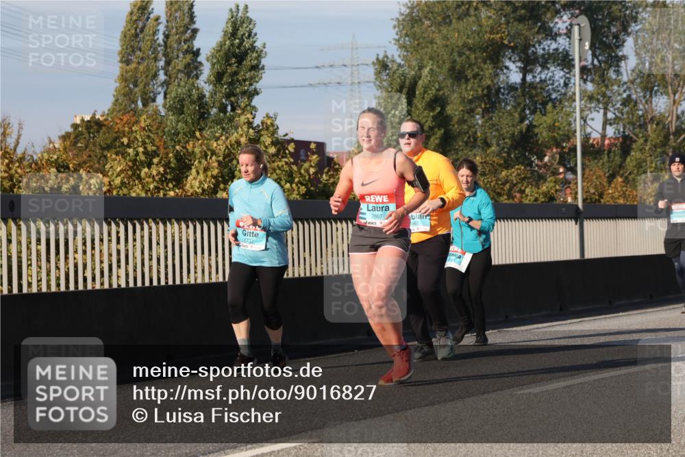 03.10.2025 - Köhlbrandbrückenlauf Luisa Fischer http://msf.ph/oto/9016827 03.10.2025 11:02:44 Position 3 1737, 2867, 1667 meine-sportfotos.de