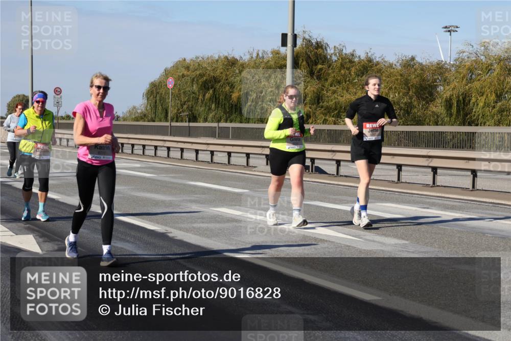 03.10.2025 - Köhlbrandbrückenlauf Julia Fischer http://msf.ph/oto/9016828 03.10.2025 13:20:30 Position 3 6711 meine-sportfotos.de