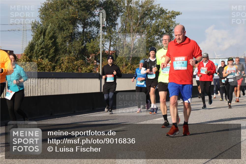 03.10.2025 - Köhlbrandbrückenlauf Luisa Fischer http://msf.ph/oto/9016836 03.10.2025 11:02:45 Position 3 1731, 3172, 1810 meine-sportfotos.de