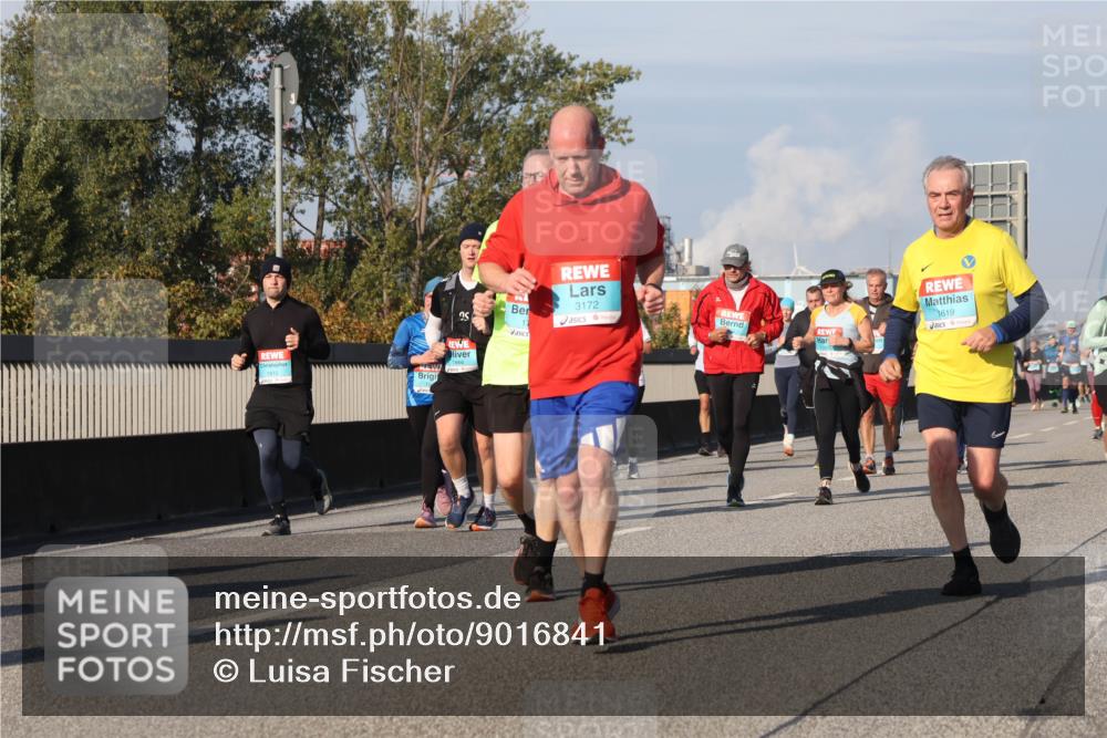 03.10.2025 - Köhlbrandbrückenlauf Luisa Fischer http://msf.ph/oto/9016841 03.10.2025 11:02:45 Position 3 3172, 11, 1619 meine-sportfotos.de