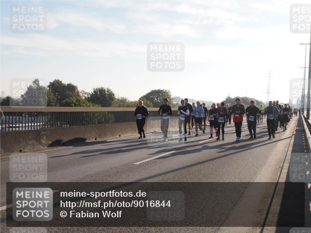 03.10.2025 - Köhlbrandbrückenlauf Fabian Wolf http://msf.ph/oto/9016844 03.10.2025 09:26:21 Position 3  meine-sportfotos.de