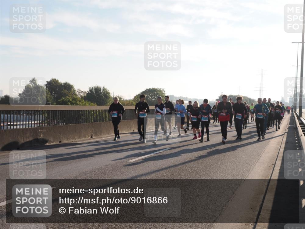 03.10.2025 - Köhlbrandbrückenlauf Fabian Wolf http://msf.ph/oto/9016866 03.10.2025 09:26:22 Position 3  meine-sportfotos.de