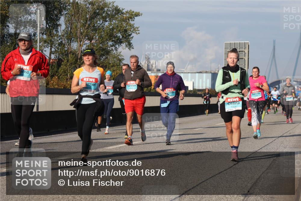03.10.2025 - Köhlbrandbrückenlauf Luisa Fischer http://msf.ph/oto/9016876 03.10.2025 11:02:49 Position 3 1650, 2886, 1503 meine-sportfotos.de