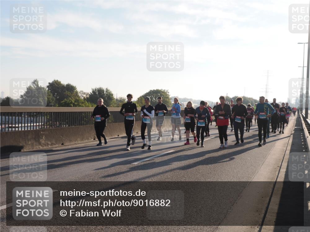 03.10.2025 - Köhlbrandbrückenlauf Fabian Wolf http://msf.ph/oto/9016882 03.10.2025 09:26:23 Position 3  meine-sportfotos.de