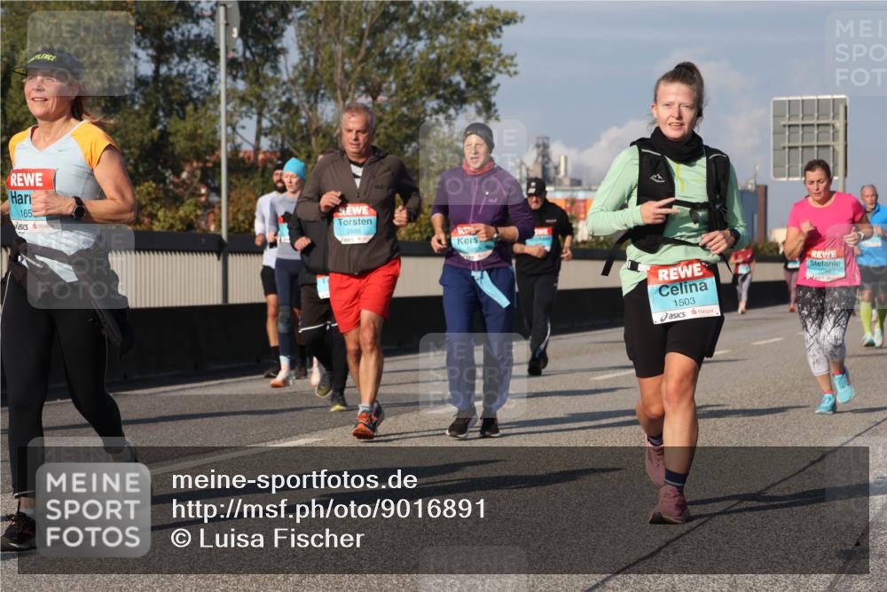 03.10.2025 - Köhlbrandbrückenlauf Luisa Fischer http://msf.ph/oto/9016891 03.10.2025 11:02:51 Position 3 1650, 2886, 1503 meine-sportfotos.de