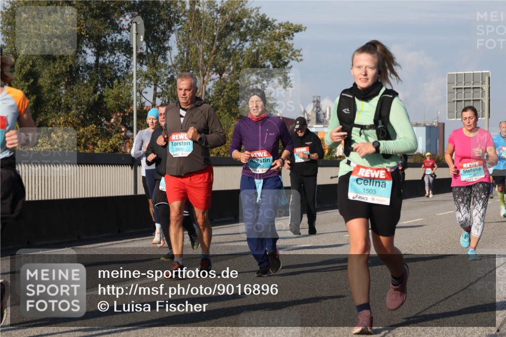 03.10.2025 - Köhlbrandbrückenlauf Luisa Fischer http://msf.ph/oto/9016896 03.10.2025 11:02:51 Position 3 2886, 1503, 3239 meine-sportfotos.de
