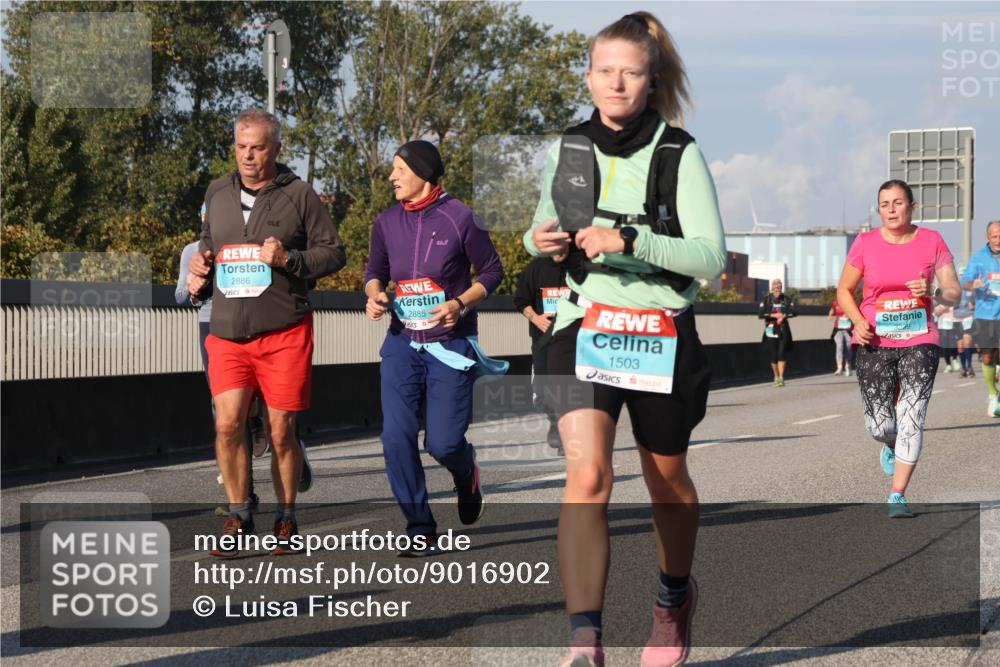 03.10.2025 - Köhlbrandbrückenlauf Luisa Fischer http://msf.ph/oto/9016902 03.10.2025 11:02:52 Position 3 2886, 2885, 1503 meine-sportfotos.de