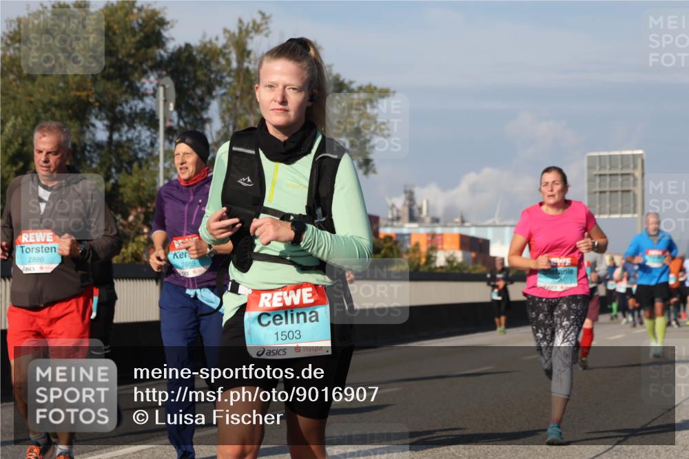03.10.2025 - Köhlbrandbrückenlauf Luisa Fischer http://msf.ph/oto/9016907 03.10.2025 11:02:53 Position 3 2886, 2885, 1503 meine-sportfotos.de