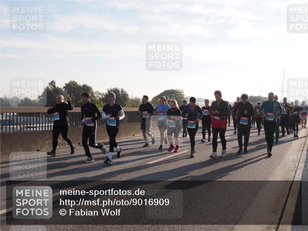03.10.2025 - Köhlbrandbrückenlauf Fabian Wolf http://msf.ph/oto/9016909 03.10.2025 09:26:24 Position 3  meine-sportfotos.de