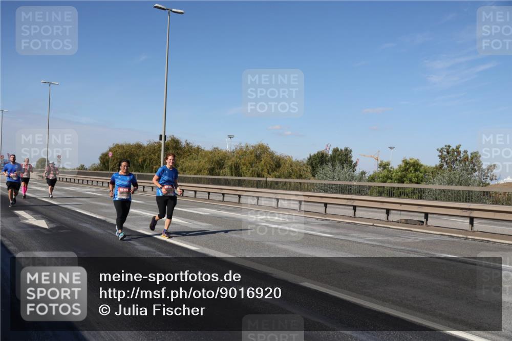 03.10.2025 - Köhlbrandbrückenlauf Julia Fischer http://msf.ph/oto/9016920 03.10.2025 13:21:00 Position 3  meine-sportfotos.de