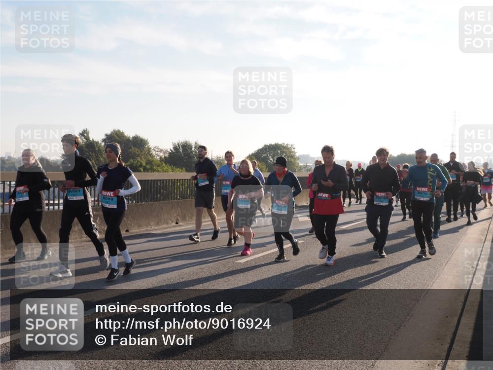 03.10.2025 - Köhlbrandbrückenlauf Fabian Wolf http://msf.ph/oto/9016924 03.10.2025 09:26:24 Position 3  meine-sportfotos.de