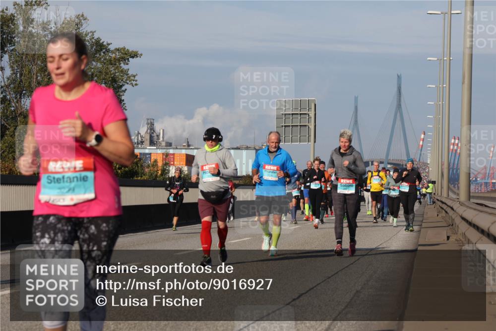 03.10.2025 - Köhlbrandbrückenlauf Luisa Fischer http://msf.ph/oto/9016927 03.10.2025 11:02:55 Position 3  meine-sportfotos.de