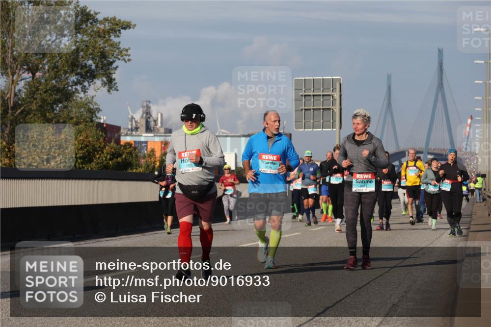 03.10.2025 - Köhlbrandbrückenlauf Luisa Fischer http://msf.ph/oto/9016933 03.10.2025 11:02:56 Position 3  meine-sportfotos.de