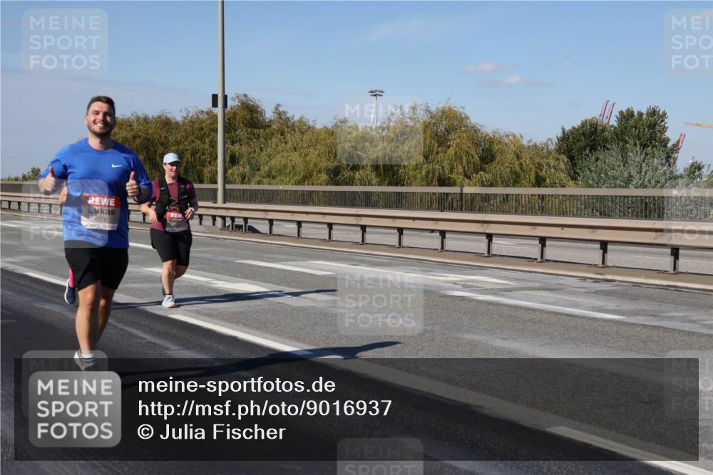 03.10.2025 - Köhlbrandbrückenlauf Julia Fischer http://msf.ph/oto/9016937 03.10.2025 13:21:06 Position 3 4778 meine-sportfotos.de