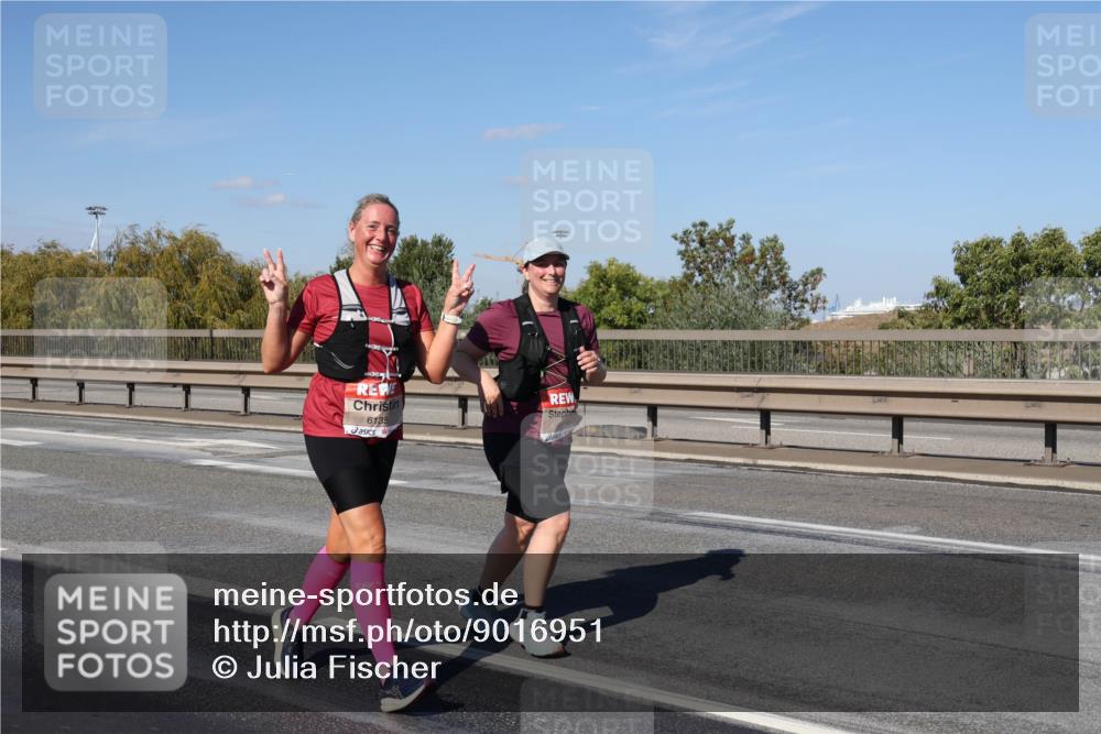 03.10.2025 - Köhlbrandbrückenlauf Julia Fischer http://msf.ph/oto/9016951 03.10.2025 13:21:09 Position 3 6135 meine-sportfotos.de