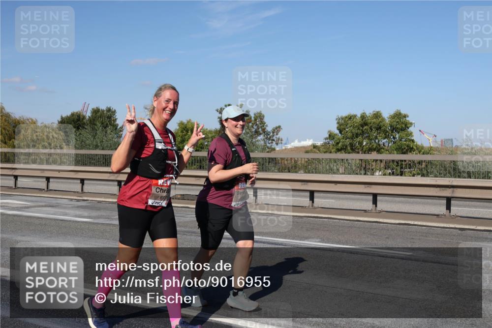 03.10.2025 - Köhlbrandbrückenlauf Julia Fischer http://msf.ph/oto/9016955 03.10.2025 13:21:09 Position 3 6185 meine-sportfotos.de