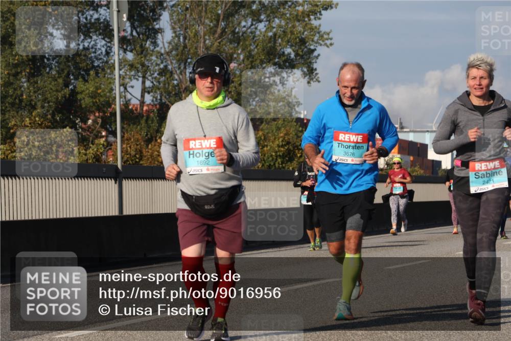 03.10.2025 - Köhlbrandbrückenlauf Luisa Fischer http://msf.ph/oto/9016956 03.10.2025 11:02:58 Position 3 1692, 3676, 2421 meine-sportfotos.de