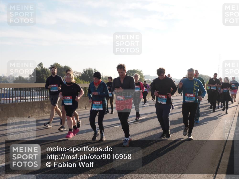03.10.2025 - Köhlbrandbrückenlauf Fabian Wolf http://msf.ph/oto/9016958 03.10.2025 09:26:26 Position 3 2504, 2442 meine-sportfotos.de