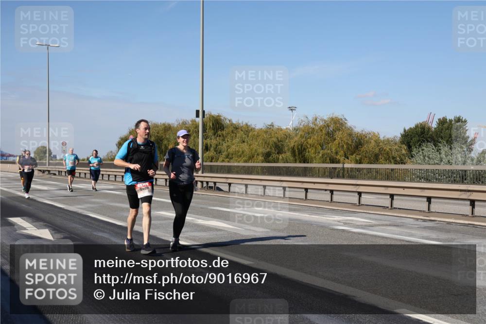 03.10.2025 - Köhlbrandbrückenlauf Julia Fischer http://msf.ph/oto/9016967 03.10.2025 13:21:43 Position 3  meine-sportfotos.de