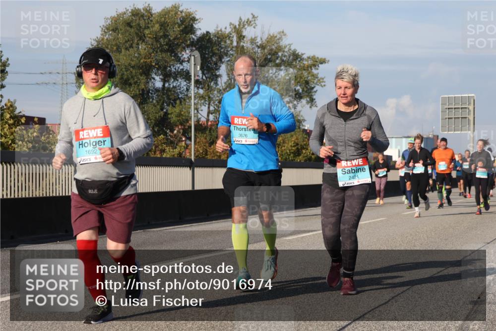 03.10.2025 - Köhlbrandbrückenlauf Luisa Fischer http://msf.ph/oto/9016974 03.10.2025 11:03:00 Position 3 1692, 3676, 2421 meine-sportfotos.de