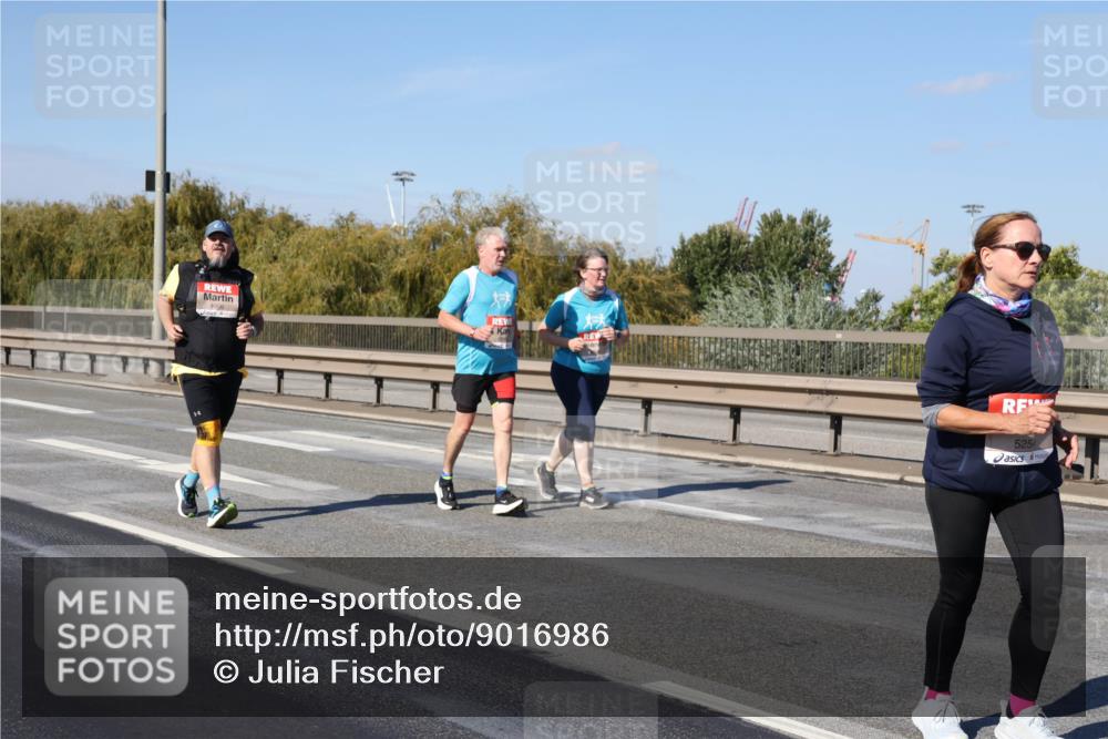 03.10.2025 - Köhlbrandbrückenlauf Julia Fischer http://msf.ph/oto/9016986 03.10.2025 13:21:52 Position 3 525 meine-sportfotos.de