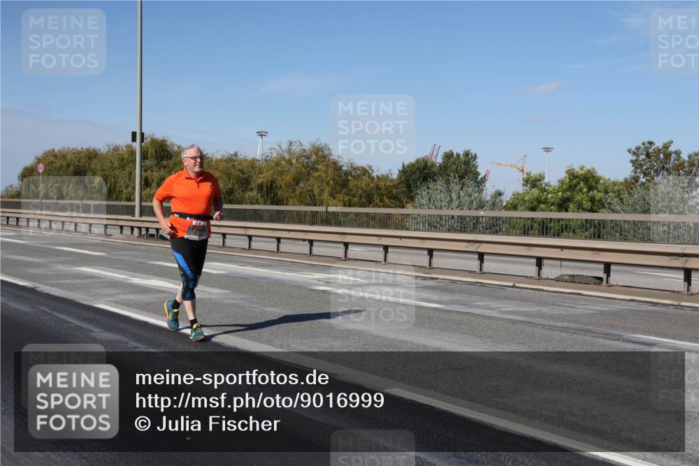 03.10.2025 - Köhlbrandbrückenlauf Julia Fischer http://msf.ph/oto/9016999 03.10.2025 13:21:58 Position 3  meine-sportfotos.de