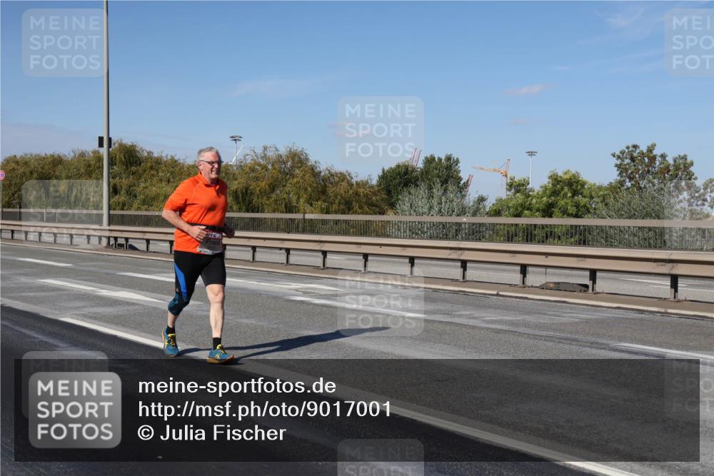 03.10.2025 - Köhlbrandbrückenlauf Julia Fischer http://msf.ph/oto/9017001 03.10.2025 13:21:58 Position 3  meine-sportfotos.de