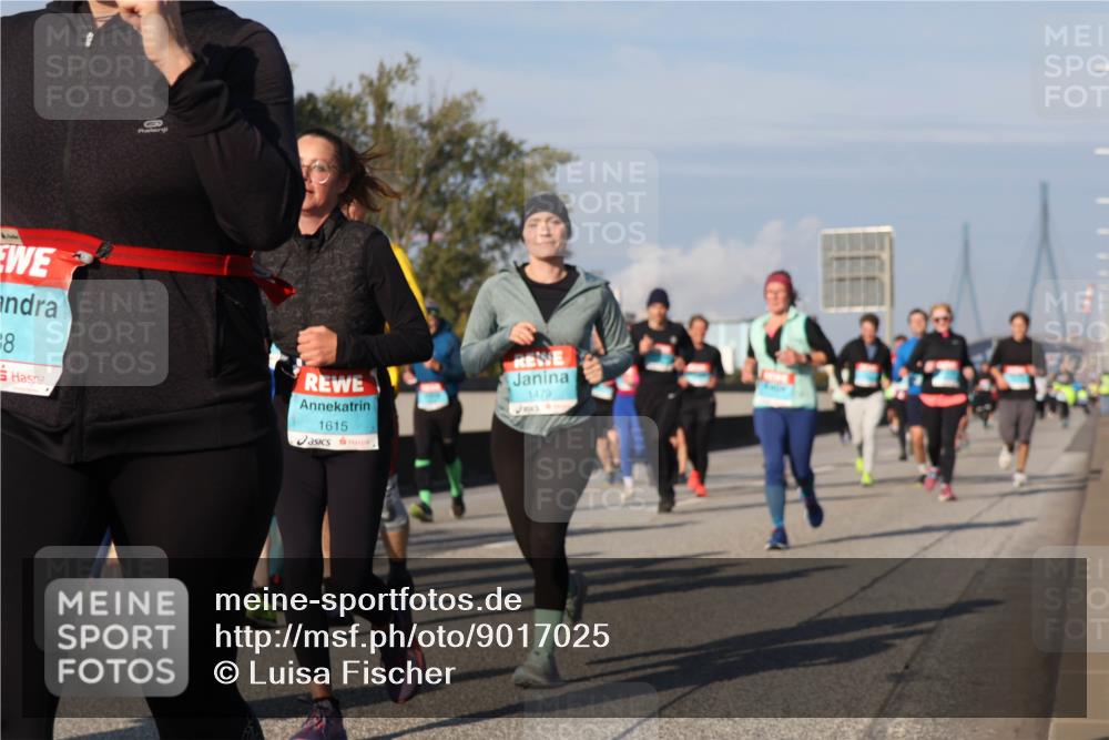03.10.2025 - Köhlbrandbrückenlauf Luisa Fischer http://msf.ph/oto/9017025 03.10.2025 11:03:08 Position 3 8, 1615, 1479 meine-sportfotos.de