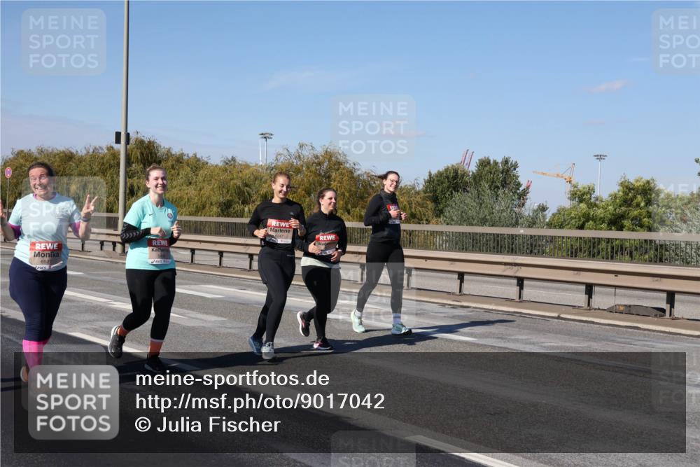 03.10.2025 - Köhlbrandbrückenlauf Julia Fischer http://msf.ph/oto/9017042 03.10.2025 13:22:16 Position 3 6527, 6247 meine-sportfotos.de
