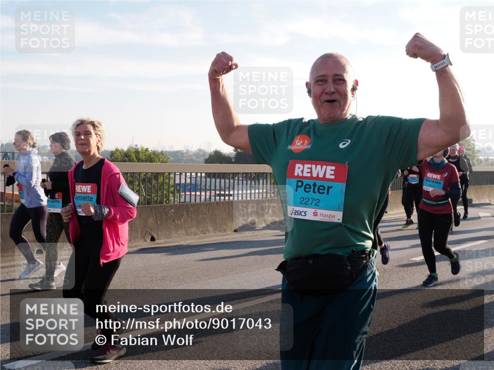 03.10.2025 - Köhlbrandbrückenlauf Fabian Wolf http://msf.ph/oto/9017043 03.10.2025 09:26:29 Position 3 2379, 2272, 2614 meine-sportfotos.de