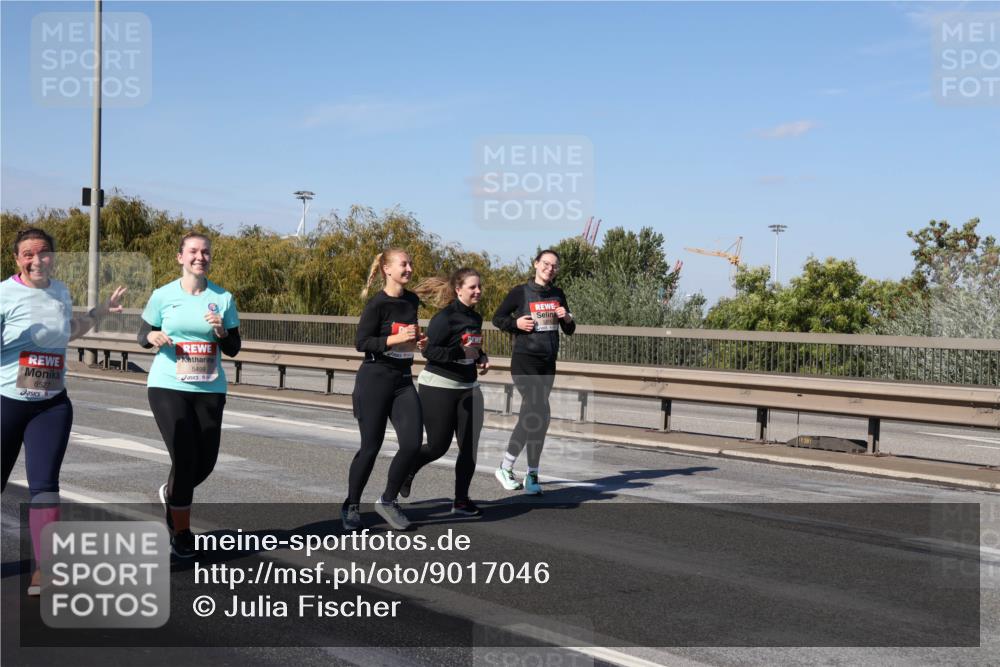03.10.2025 - Köhlbrandbrückenlauf Julia Fischer http://msf.ph/oto/9017046 03.10.2025 13:22:17 Position 3 6527, 5499 meine-sportfotos.de