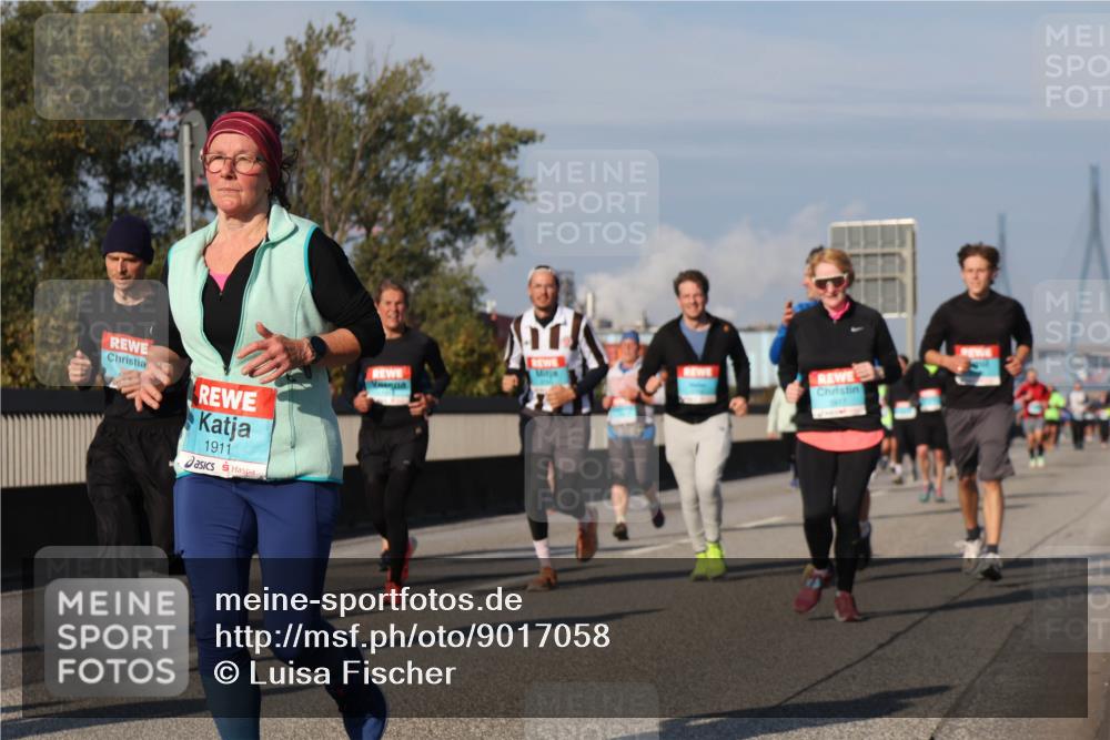03.10.2025 - Köhlbrandbrückenlauf Luisa Fischer http://msf.ph/oto/9017058 03.10.2025 11:03:12 Position 3 1911 meine-sportfotos.de