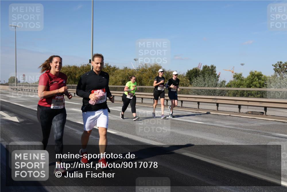 03.10.2025 - Köhlbrandbrückenlauf Julia Fischer http://msf.ph/oto/9017078 03.10.2025 13:22:35 Position 3 6011 meine-sportfotos.de