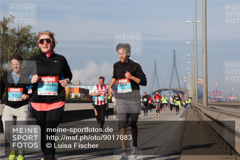 03.10.2025 - Köhlbrandbrückenlauf Luisa Fischer http://msf.ph/oto/9017083 03.10.2025 11:03:15 Position 3 3732, 1917, 2768 meine-sportfotos.de