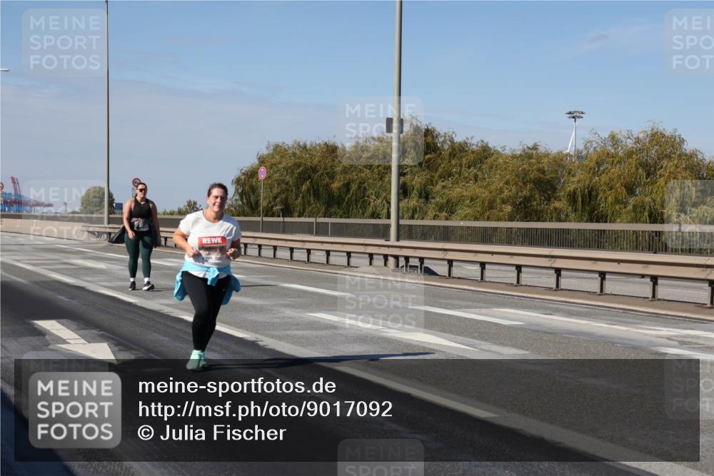 03.10.2025 - Köhlbrandbrückenlauf Julia Fischer http://msf.ph/oto/9017092 03.10.2025 13:22:47 Position 3  meine-sportfotos.de