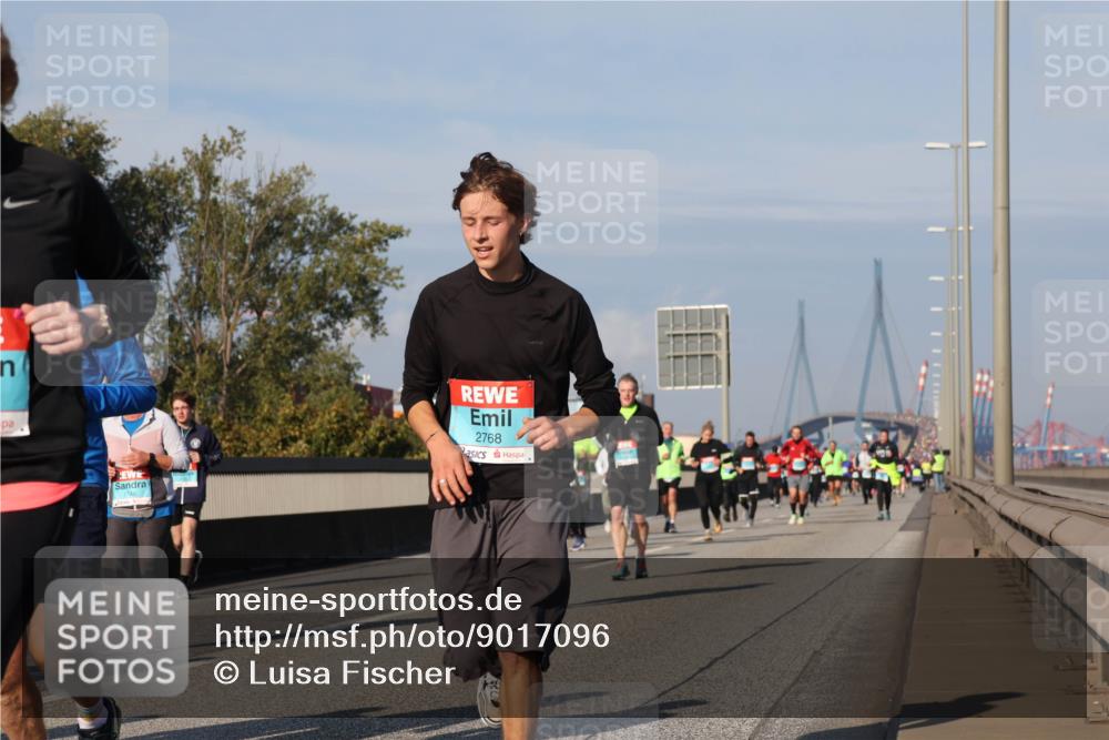 03.10.2025 - Köhlbrandbrückenlauf Luisa Fischer http://msf.ph/oto/9017096 03.10.2025 11:03:16 Position 3 2768 meine-sportfotos.de