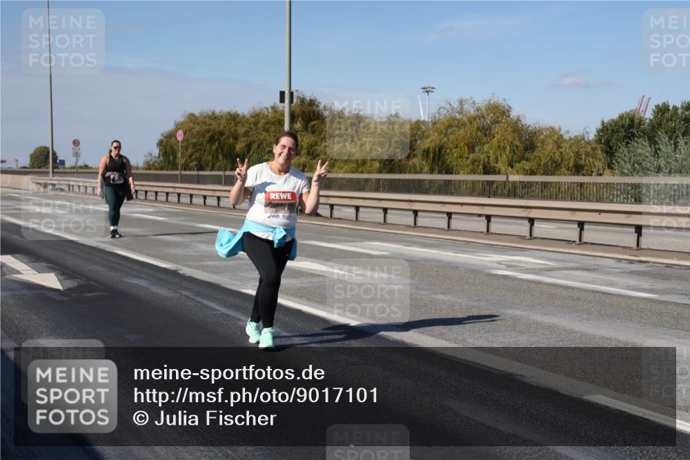 03.10.2025 - Köhlbrandbrückenlauf Julia Fischer http://msf.ph/oto/9017101 03.10.2025 13:22:49 Position 3 5015 meine-sportfotos.de